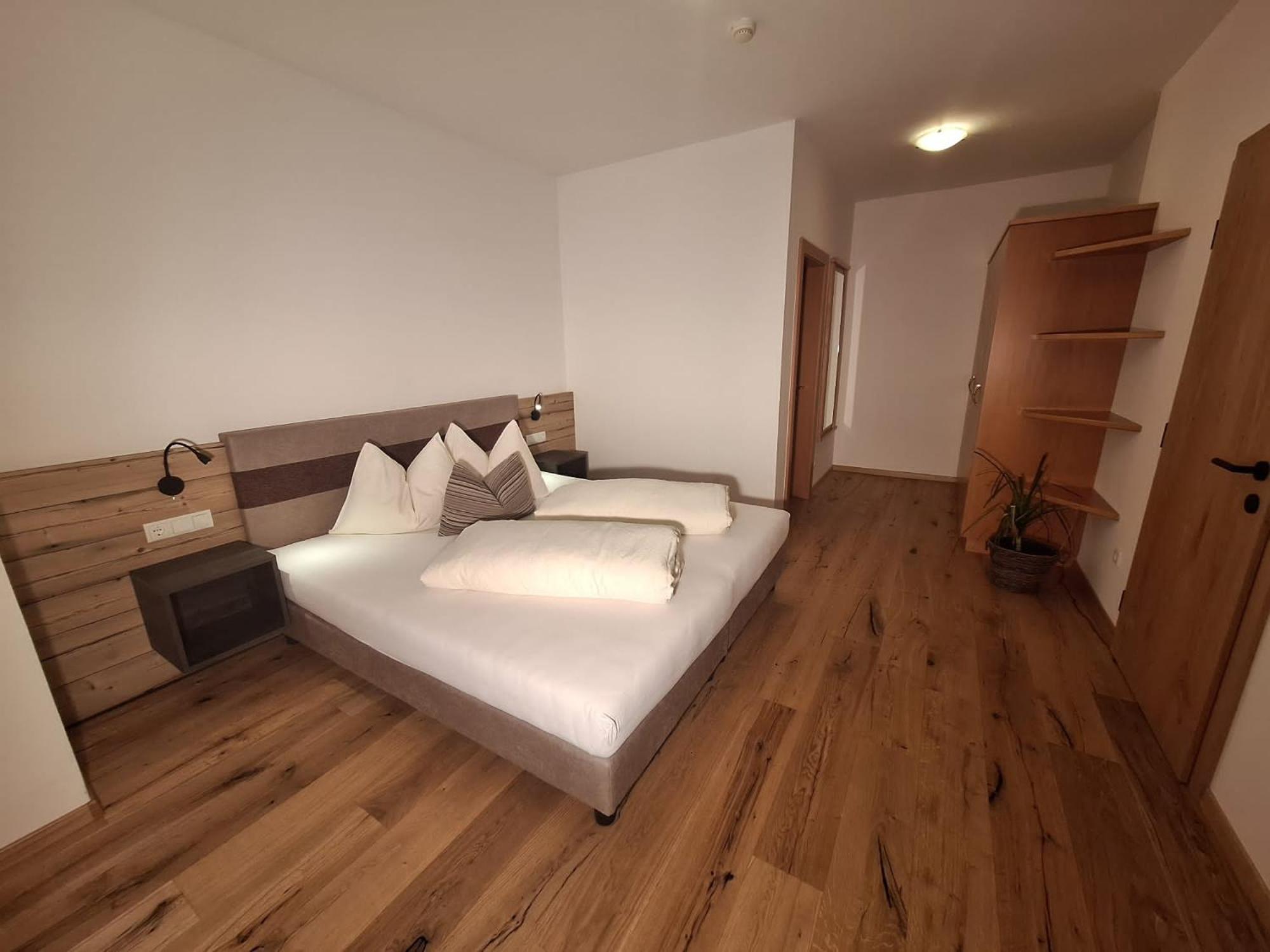 Alpenspitz Appartements - Garni - B&B Racines Exterior photo
